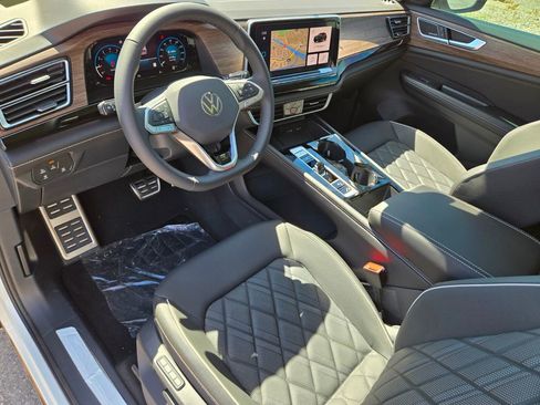 New 2026 Volkswagen Atlas SEL Premium R-Line AWD/4WD image 9