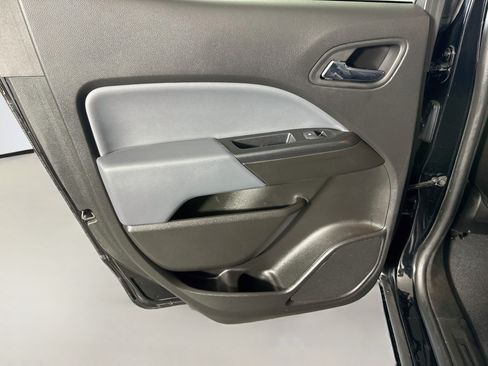 Used 2021 Chevrolet Colorado Z71 w/ Safety Package RWD image 25