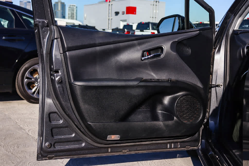 Used 2020 Toyota Prius Limited FWD image 20