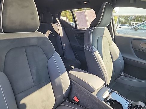 Used 2023 Volvo XC40 Recharge Ultimate w/ Protection Package Premier AWD/4WD image 21