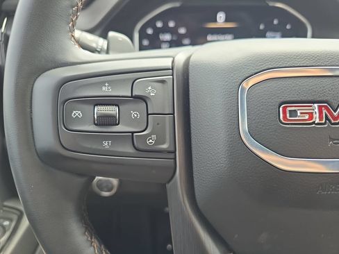 Used 2024 GMC Sierra 1500 AT4 w/ AT4 Premium Package AWD/4WD image 18