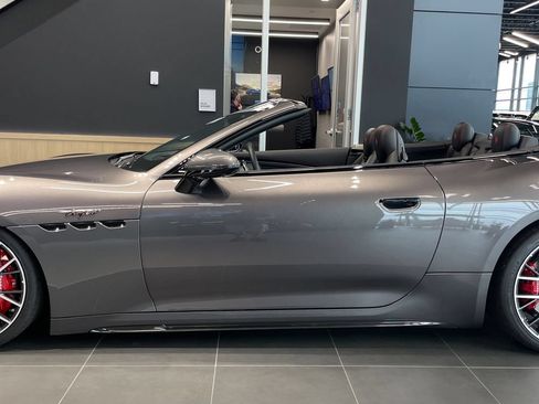 Used 2024 Maserati GranCabrio Trofeo AWD/4WD image 3