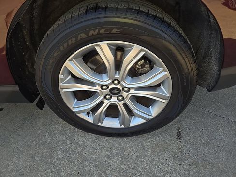 Used 2024 Ford Edge Titanium AWD/4WD image 23