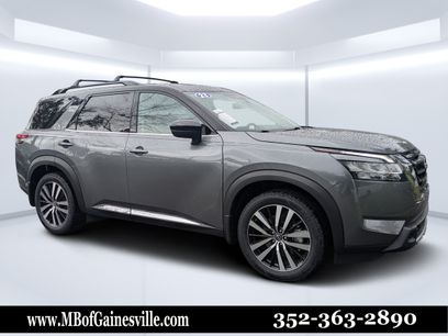 Used 2023 Nissan Pathfinder Platinum w/ Cargo Package