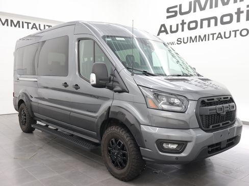 Used 2026 Ford Transit 250 148 Medium Roof Extended AWD image 2