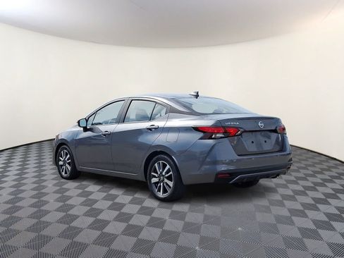 Used 2021 Nissan Versa SV FWD image 7