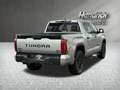 Used 2024 Toyota Tundra SR5 w/ SR5 Convenience Package AWD/4WD image 10