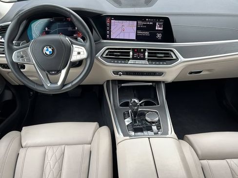 Used 2020 BMW X7 xDrive40i w/ Premium Package AWD/4WD image 11