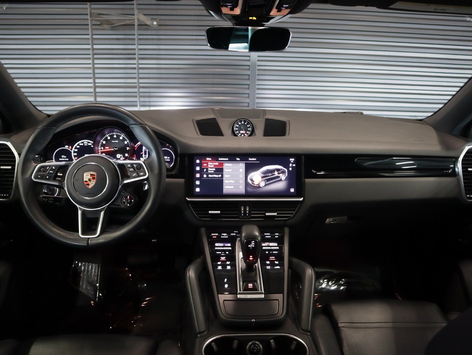 Certified 2023 Porsche Cayenne Coupe AWD/4WD image 14