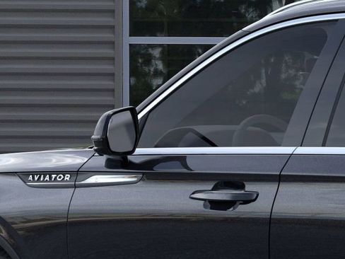 New 2026 Lincoln Aviator 2WD image 20