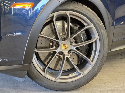 Certified 2024 Porsche Cayenne Turbo GT AWD/4WD image 25