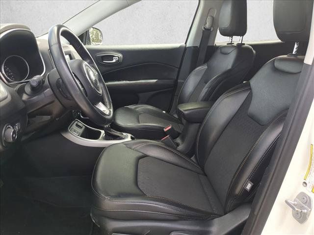 Used 2020 Jeep Compass Latitude FWD image 12