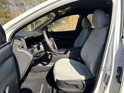 New 2026 Hyundai Santa Cruz SE image 13