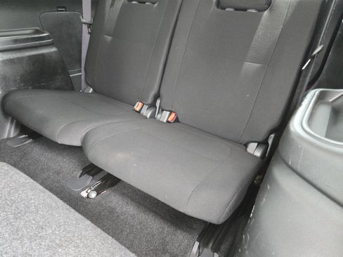 Used 2017 Mitsubishi Outlander ES FWD image 28