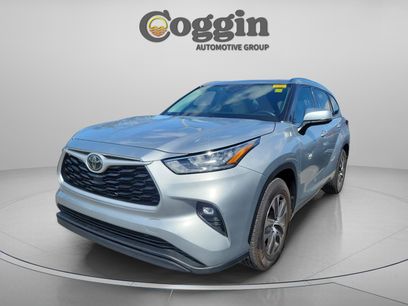 Used 2020 Toyota Highlander XLE
