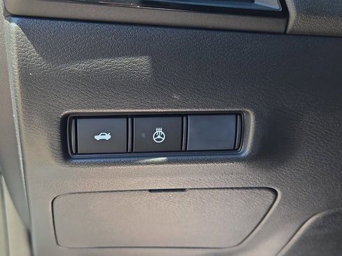 New 2026 Nissan Sentra SV w/ SV Convenience Package FWD image 26