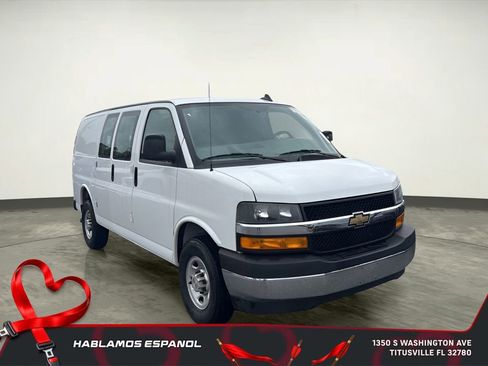 Used 2024 Chevrolet Express 2500 w/ Driver Convenience Package image 9
