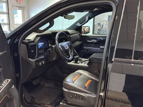 Used 2024 GMC Sierra 1500 AT4 w/ Technology Package image 22