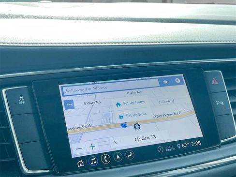 Used 2021 Buick Enclave Essence w/ Sound and Sites Package image 16