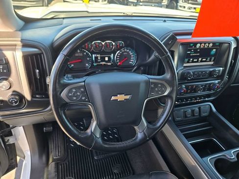 Used 2017 Chevrolet Silverado 1500 LTZ Z71 w/ LTZ Plus Package AWD/4WD image 6