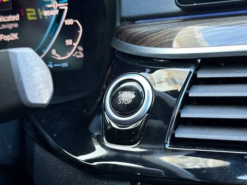 Used 2020 BMW 530e 530e iPerformance w/ Convenience Package image 24