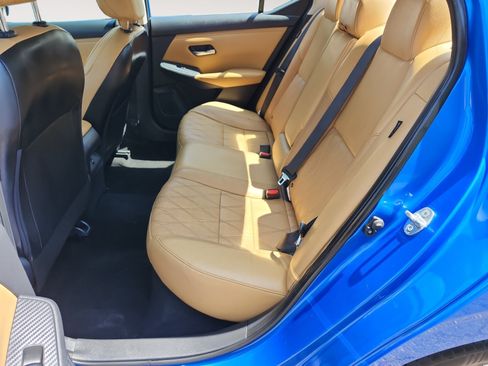 Used 2021 Nissan Sentra SV w/ SV Premium Package FWD image 13
