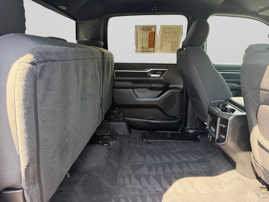 Used 2025 RAM 1500 Big Horn AWD/4WD image 18
