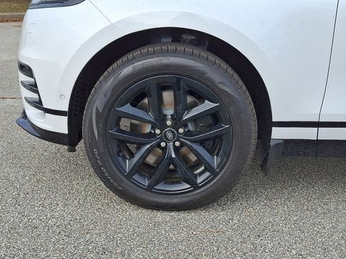 New 2026 Land Rover Range Rover Velar Dynamic SE image 2