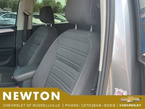 Used 2024 Volkswagen Tiguan S FWD image 5