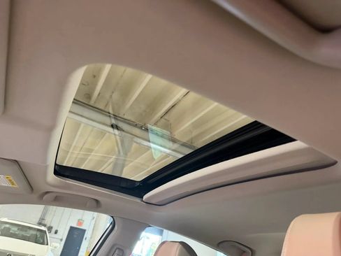 Used 2018 Honda Civic EX-L image 18