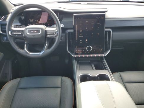 Certified 2024 GMC Acadia AT4 w/ Luxury Package AWD/4WD image 27