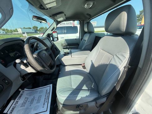 Used 2015 Ford F250 XL AWD/4WD image 11