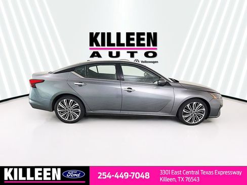 Used 2023 Nissan Altima 2.5 SL FWD image 10