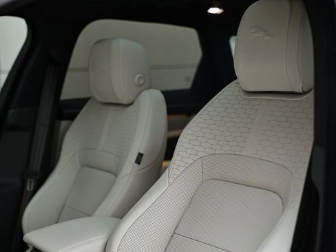 New 2026 Jaguar F-PACE R-Dynamic S image 24