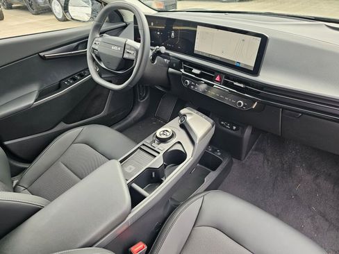 New 2025 Kia EV6 Light w/ Light LR Technology Package image 28
