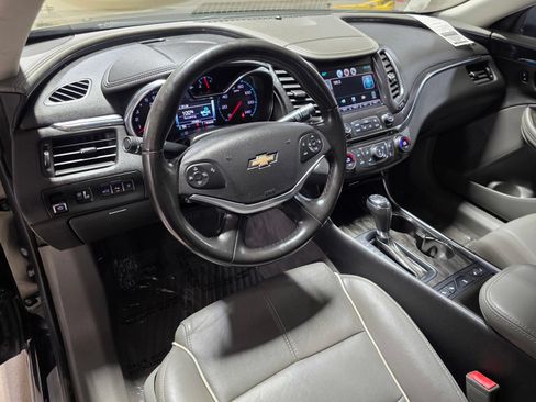 Used 2015 Chevrolet Impala LTZ FWD image 24