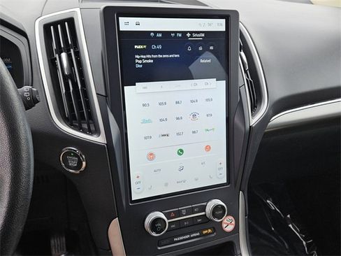 Used 2022 Ford Edge SEL image 19