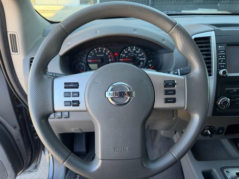 Used 2019 Nissan Frontier SV AWD/4WD image 25