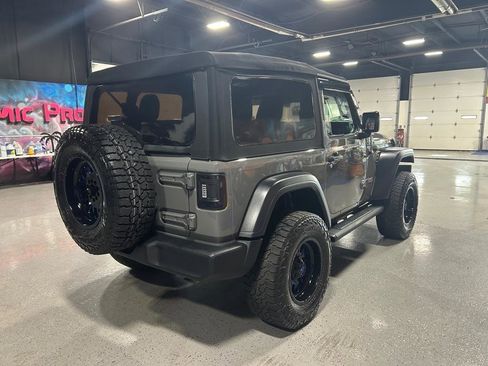Used 2020 Jeep Wrangler Sport AWD/4WD image 6