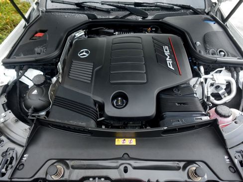 Used 2024 Mercedes-Benz AMG GT 43 image 24