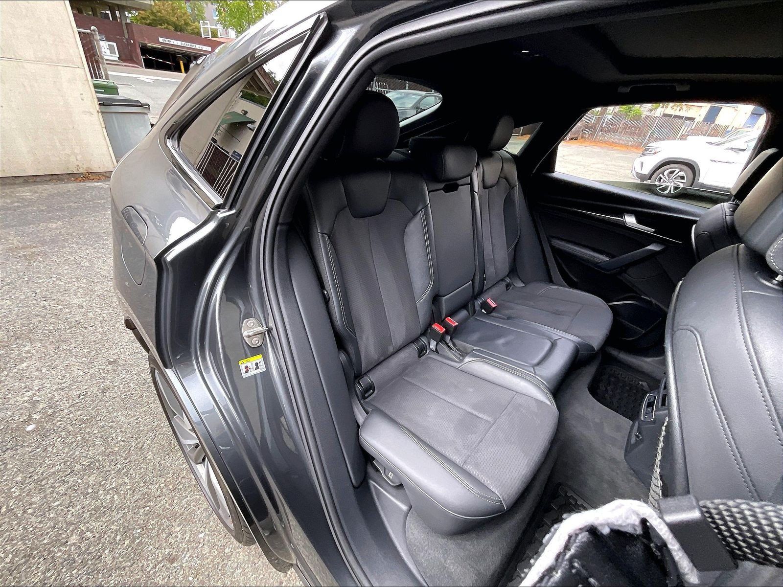 Used 2022 Audi SQ5 Prestige AWD/4WD image 26