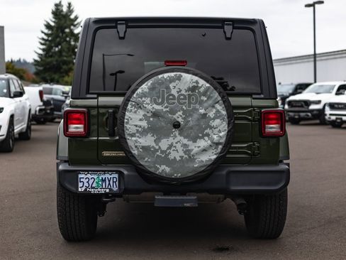 Used 2023 Jeep Wrangler Freedom Edition image 9