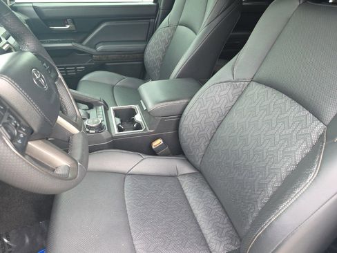 Used 2024 Toyota Tacoma Limited AWD/4WD image 12