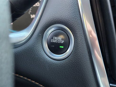 Used 2020 Chevrolet Traverse LS image 33