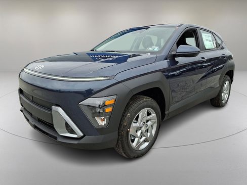 New 2026 Hyundai Kona SE image 3