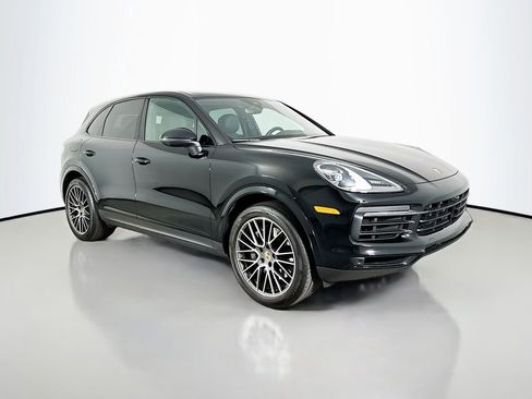 Used 2022 Porsche Cayenne image 7