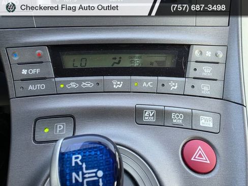 Used 2012 Toyota Prius Two FWD image 16