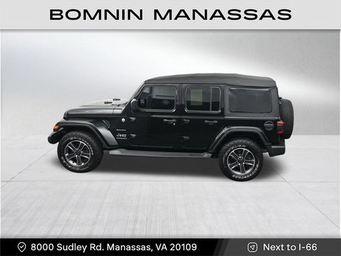 Used 2023 Jeep Wrangler Unlimited Sahara w/ LED Lighting Group AWD/4WD image 24