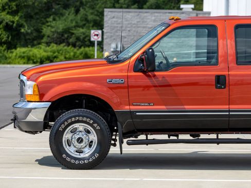 Used 2000 Ford F250 XL AWD/4WD image 8