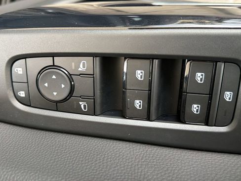 New 2026 Nissan Pathfinder SV AWD/4WD image 25